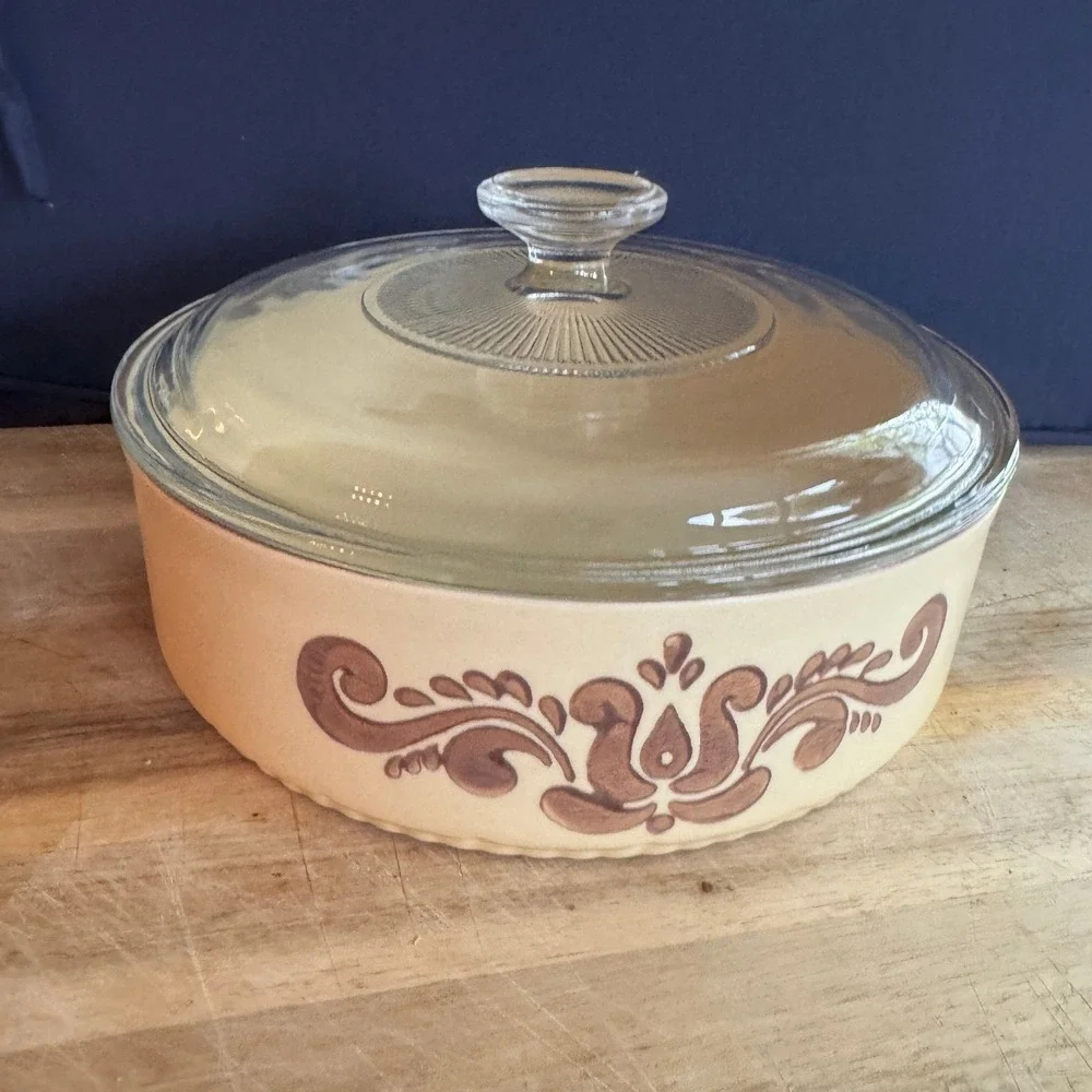 Pfaltzgraff Village‎ Round Casserole Dish Pyrex Glass Lid Vintage Stoneware USA